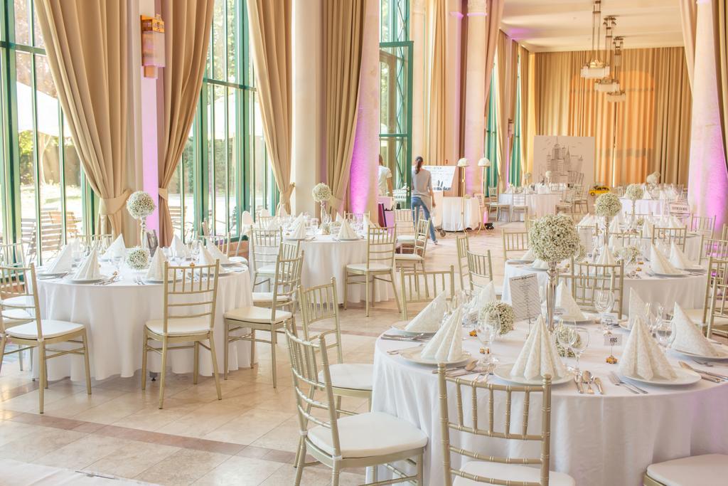 Hotel Kristály Imperial Tata Exteriér fotografie