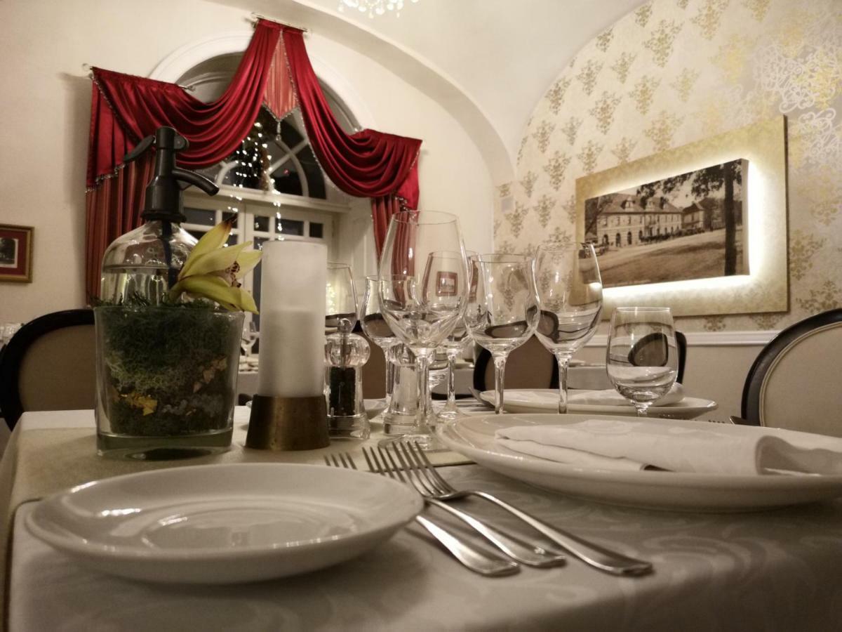 Hotel Kristály Imperial Tata Exteriér fotografie
